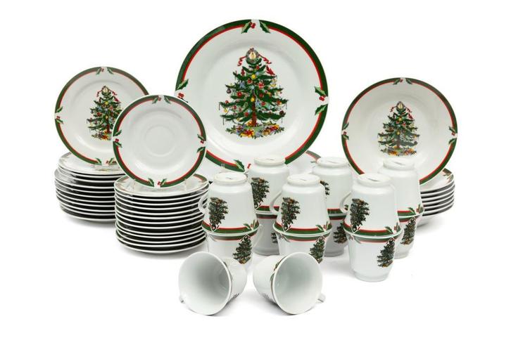 Een ca vijftig-delig kerstservies, Antiek en Kunst, Antiek | Servies compleet, Ophalen