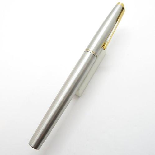 Parker - 75 (Stainless steel) - 14K gold nib (M) - Vulpen, Verzamelen, Pennenverzamelingen