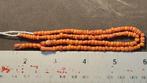 Oud-Egyptisch Faience, Terracotta kralen ketting (Zonder