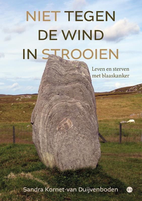 Niet tegen de wind in strooien 9789465091884, Boeken, Hobby en Vrije tijd, Zo goed als nieuw, Verzenden