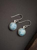 Oorbellen van 925 zilver met Larimar van topkwaliteit. -