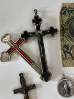 Collectie van 16 religieuze objecten (16) - Brons, Emaille,, Antiek en Kunst