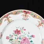 Bord - Assiette aux émaux de la Famille Rose à décor dun, Antiek en Kunst