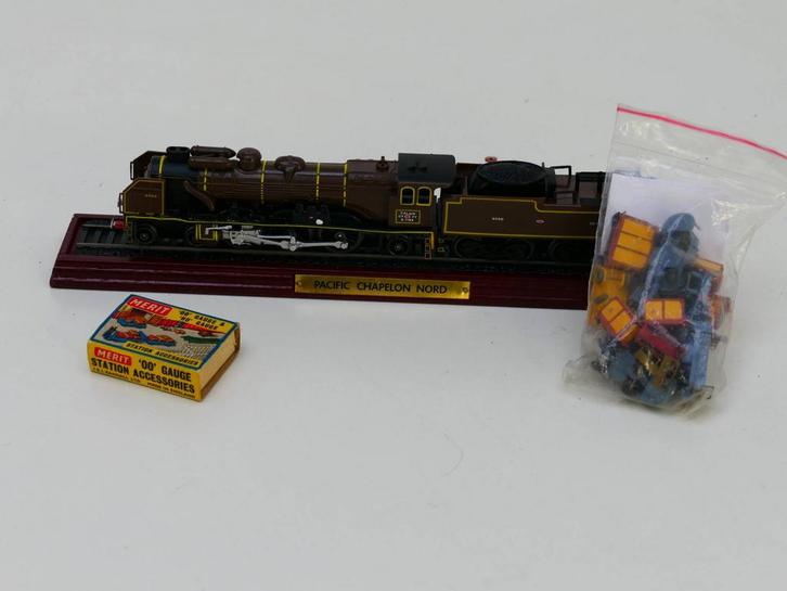 Schaal H0 Set Atlas 6115801 - Merit gauge staion access -..., Hobby en Vrije tijd, Modeltreinen | H0, Brug, Tunnel of Gebouw, Gebruikt