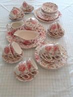 Johnson Brothers , 28 delig servies ROZE CHINTZ -