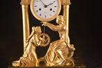 Figurale pendule Empire - Ormolu - 1800-1850