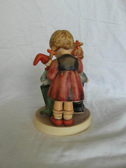 Goebel - Beeldje - Hum,333 Blessed event - TMK6 - Aardewerk,, Antiek en Kunst, Curiosa en Brocante