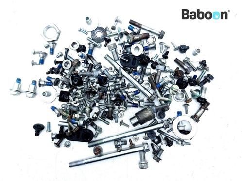 Bouten en Moeren Suzuki AN 650 Burgman 2010-2017 (AN650, Motoren, Onderdelen | Suzuki, Gebruikt, Verzenden