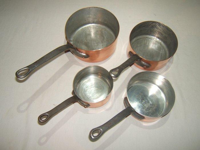 4 degelijke Franse koperen pannen - Made in France - Pan -, Antiek en Kunst, Antiek | Keukenbenodigdheden