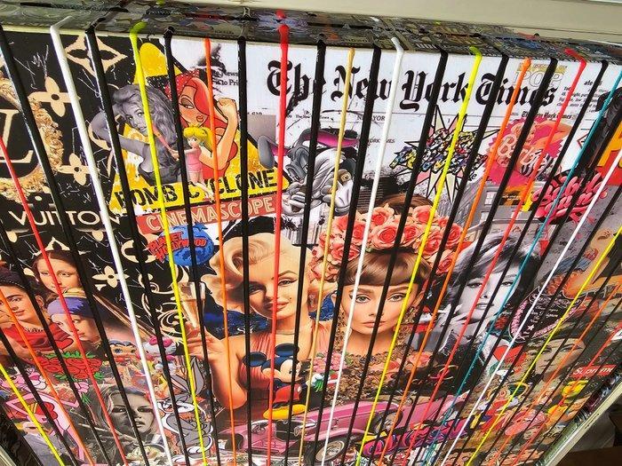 Elmago - Audrey hepburn flower pop icons codebarre (large), Antiek en Kunst, Kunst | Schilderijen | Modern