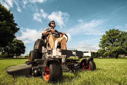 Bobcat ZT3000 zero turn met 1.55 Mtr. maaidek, Tuin en Terras, Grasmaaiers, Cirkelmaaier, 50 cm of meer, Elektrische starter, Nieuw