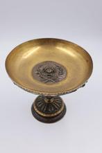 Tazza - Gepatineerd brons - Schaal binnen het medusahoofd