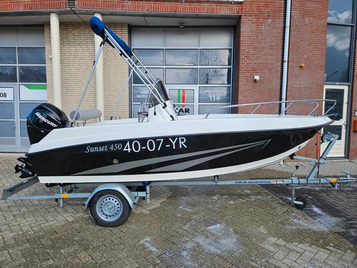 Sunset 450 consoleboot + Mercury 30PK + trailer, Watersport en Boten, Vis- en Consoleboten, Buitenboordmotor, 10 tot 30 pk, 3 tot 6 meter