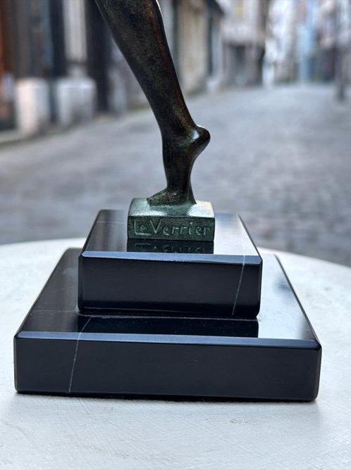 Max le Verrier - sculptuur, Jeu - 39 cm - Marmer, Metaal -, Antiek en Kunst, Kunst | Designobjecten