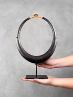 Decoratief ornament - NO RESERVE PRICE - Head hunters