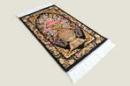 Zijde bloemen scène - Vloerkleed - 80 cm - 50 cm -, Huis en Inrichting, Nieuw