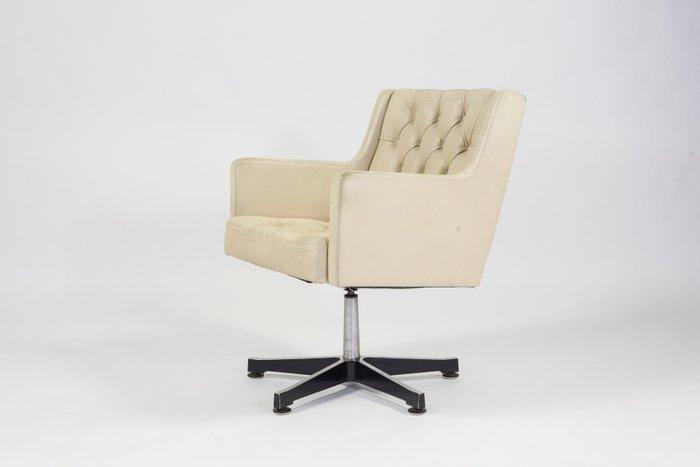 JOC Vetlanda - Karl Erik Ekselius - Fauteuil - Hout, Leder,, Antiek en Kunst, Antiek | Meubels | Stoelen en Banken