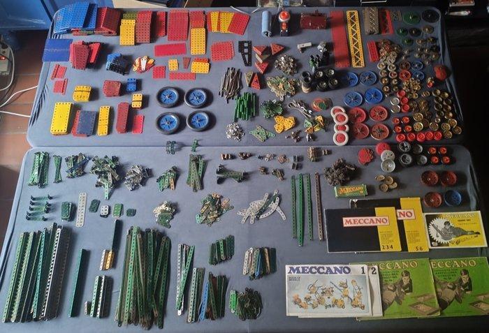 Meccano - Speelgoed - Meccano Parts And Accessories, Large, Antiek en Kunst, Antiek | Speelgoed