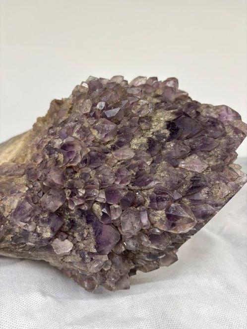 amethist Vrije vorm - Hoogte: 38 cm - Breedte: 20 cm- 10.22, Verzamelen, Mineralen en Fossielen