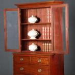 Boekenkast  Servieskast in mahonie ca 1880 met oud glas en, Antiek en Kunst, Antiek | Meubels | Kasten, Ophalen of Verzenden