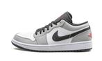 Jordan 1 Low Light Smoke Grey - maat 38 (Sneakers, Schoenen), Verzenden, Nieuw, Sneakers of Gympen, Grijs