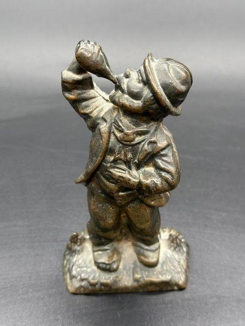 Antike Bronzefigur – Trinkender Mann mit Flasche - Figuur -, Antiek en Kunst, Curiosa en Brocante