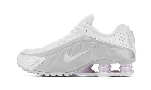 Nike Shox R4 Silver Purple - maat 38 (Sneakers, Schoenen), Kleding | Dames, Schoenen, Sneakers of Gympen, Nieuw, Verzenden