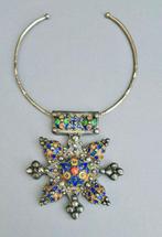 Boghdad cross on a silver torque - 183 g - Emaille, Zilver -, Antiek en Kunst