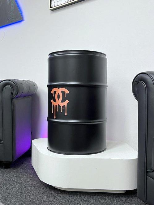 Suketchi - Chanel Drip Barrel (Pink Edition), Antiek en Kunst, Kunst | Schilderijen | Modern