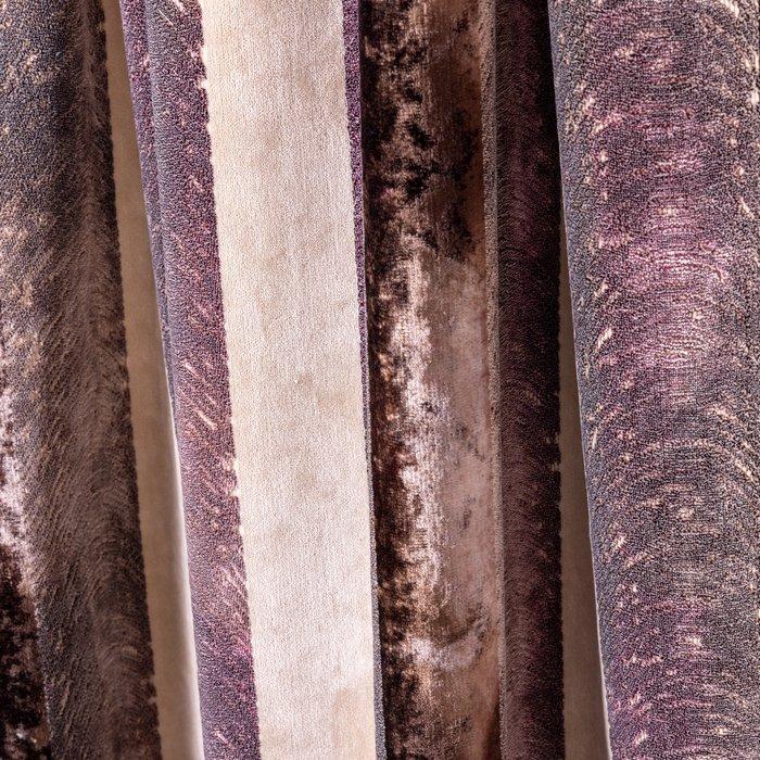 Tessuto Aurora Velvet Amethyst – Italiaans Cangiante Fluweel, Antiek en Kunst, Antiek | Kleden en Textiel