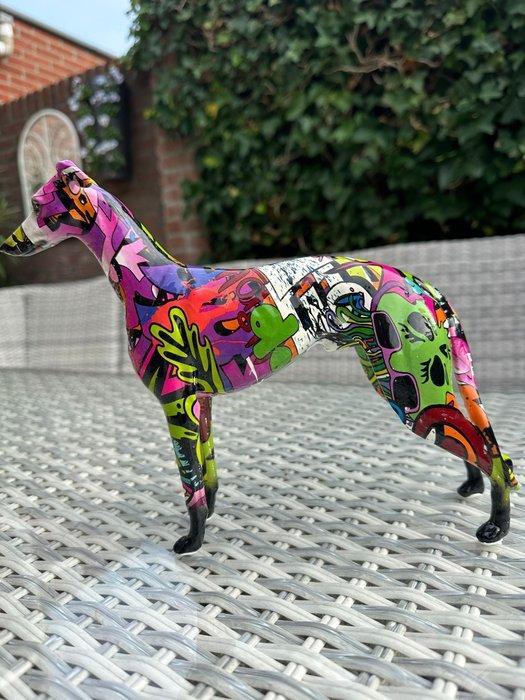 Beeld, windhond whippet greyhound beeld in street art, Antiek en Kunst, Kunst | Designobjecten