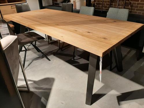 Kinna eetkamertafel - 220cm **SHOWROOMMODEL**, Huis en Inrichting, Tafels | Eettafels, Nieuw
