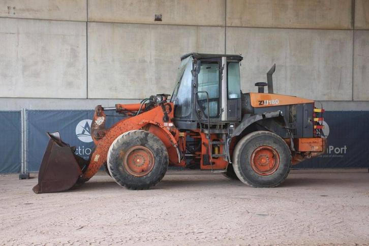 Veiling: Wiellader Hitachi ZW180 Diesel 2008, Zakelijke goederen, Machines en Bouw | Kranen en Graafmachines, Wiellader of Shovel