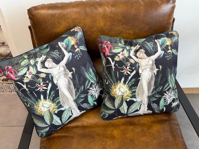 Paar fluwelen hoezen Dea nel Giardino Notturno – Klassieke, Antiek en Kunst, Antiek | Kleden en Textiel