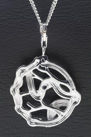 Zilveren Slang in tak hanger en/of bedel, Sieraden, Tassen en Uiterlijk, Bedels, Verzenden
