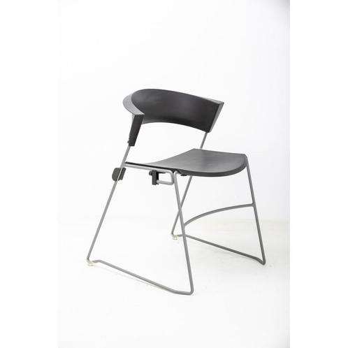 Giroflex 12 kantine- en zaalstoelen diverse kleuren gebruikt, Zakelijke goederen, Kantoor en Winkelinrichting | Kantoormeubilair en Inrichting