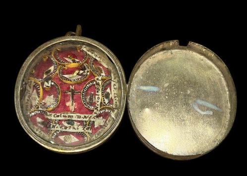 Reliekhouder - Glas, Textiel, Zilver metaal - 1800-1850 -, Antiek en Kunst, Kunst | Niet-Westerse kunst