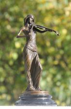 sculptuur, Brons sculptuur jonge violiste - 34 cm - Brons, Antiek en Kunst