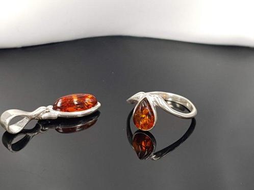 Zilver, Ringdiameter: 17 mm / Baltisch amber / Geen, Verzamelen, Mineralen en Fossielen