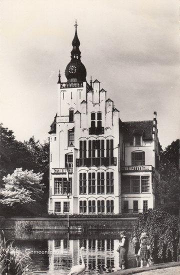 VUGHT - Gemeentehuis, Verzamelen, Ansichtkaarten | Nederland, Verzenden