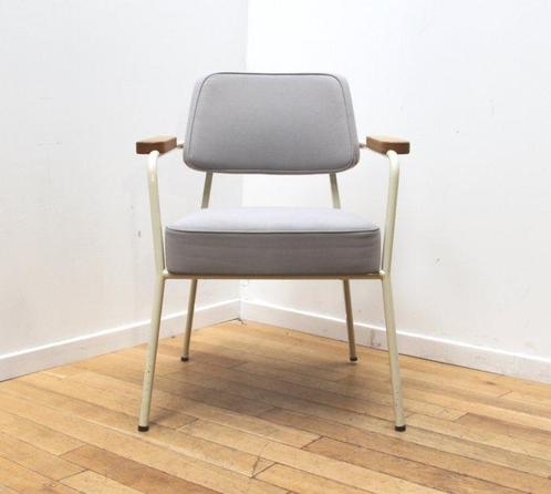 Vitra - Jean Prouvé - Fauteuil - Hout, Metaal, stof, Antiek en Kunst, Antiek | Meubels | Stoelen en Banken