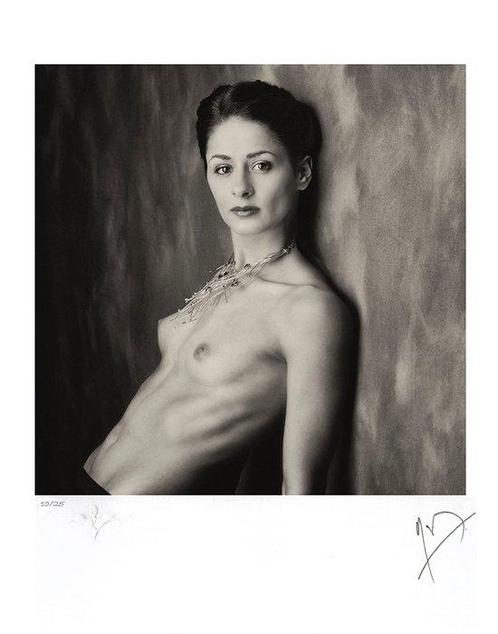 Trevor E R Yerbury - Natalie with Necklass, Antiek en Kunst, Kunst | Schilderijen | Modern