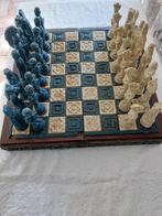 Schaakspel - Azteekse Maya & Conquistador-stijl schaakset -, Antiek en Kunst, Curiosa en Brocante