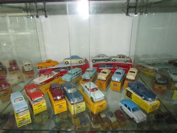 Gevraagd /gezocht: verzameling Modelautos  1:43/87/50/18/24 beschikbaar voor biedingen