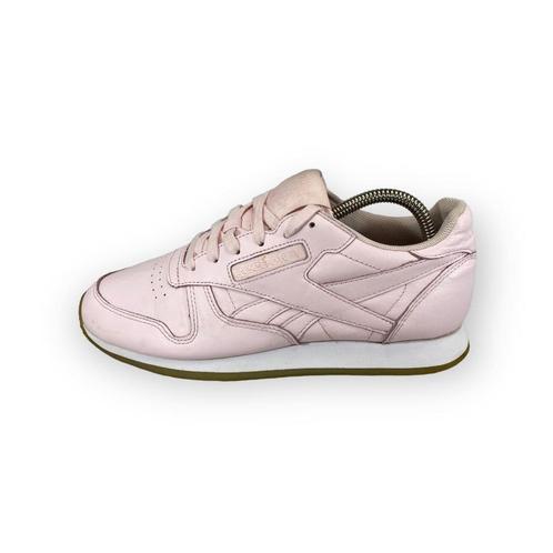 Reebok Classic Pink - Maat 37.5, Kleding | Dames, Schoenen, Sneakers of Gympen, Gedragen, Verzenden