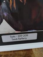 Suits - Sarah Rafferty, Verzamelen, Nieuw