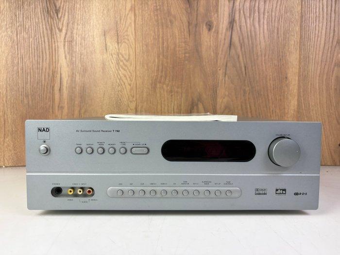 NAD - T-742 Solid state meerkanaals receiver, Audio, Tv en Foto, Radio's