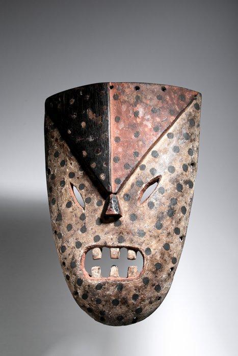 Masker - Ndaaka - DR Congo, Antiek en Kunst, Kunst | Niet-Westerse kunst
