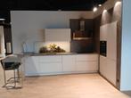 Nolte Showroom Keuken – Sigma Lack Hoogglans Wit – Compleet, Huis en Inrichting, Keuken | Complete keukens, Wit, Hoekkeuken, Nieuw