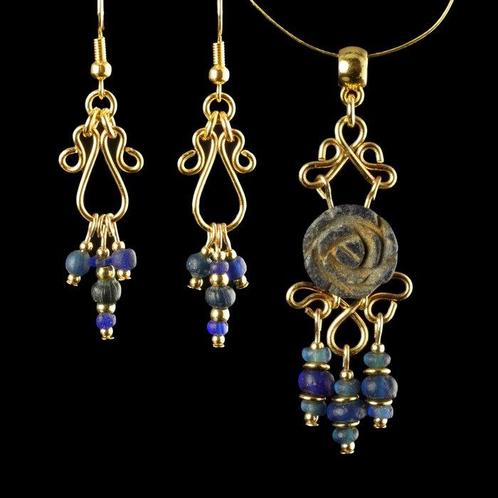 Oud-Romeins Sieradenset met Romeinse glazen kralen en Lapis, Antiek en Kunst, Antiek | Overige Antiek